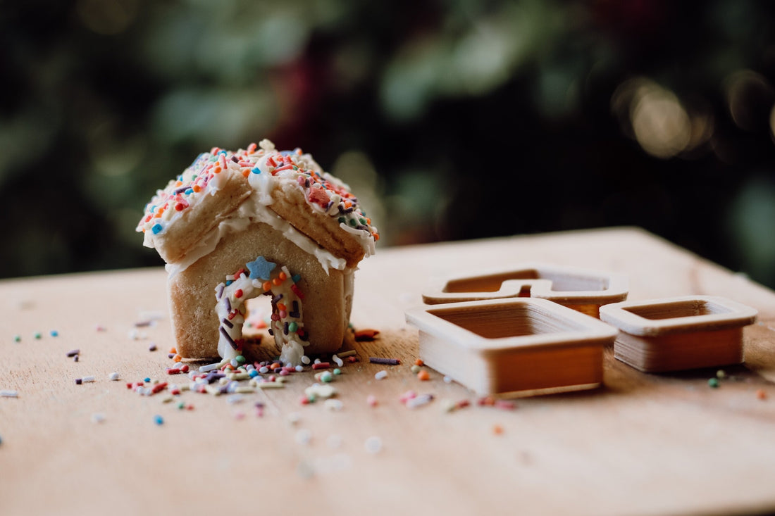 Mini Gingerbread House Eco Cutter